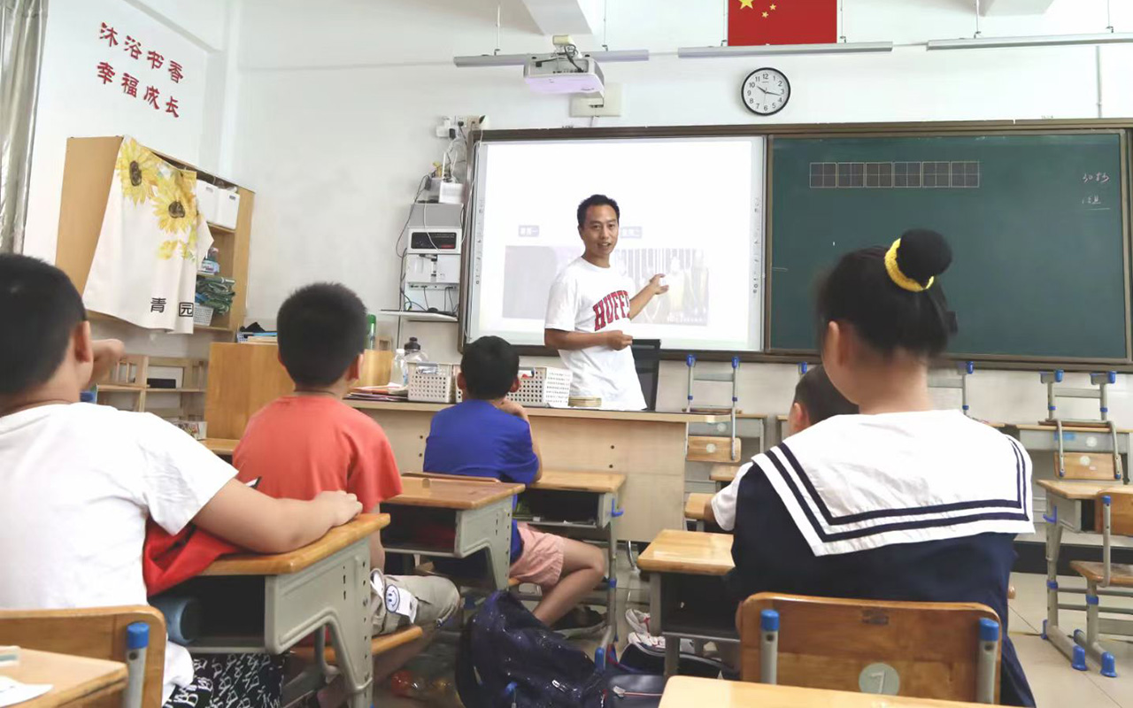 吴江钟公庙中心小学
